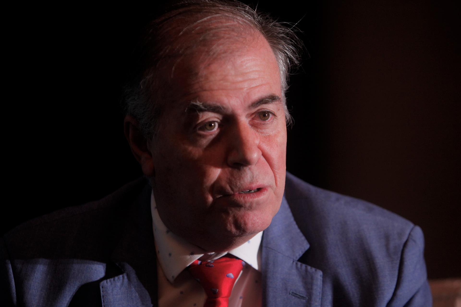El cardiólogo mexicano Marco Antonio Alcocer habla durante una entrevista con Efe el 21 de octubre de 2022, en Ciudad de Panamá (Panamá). EFE/ Carlos Lemos