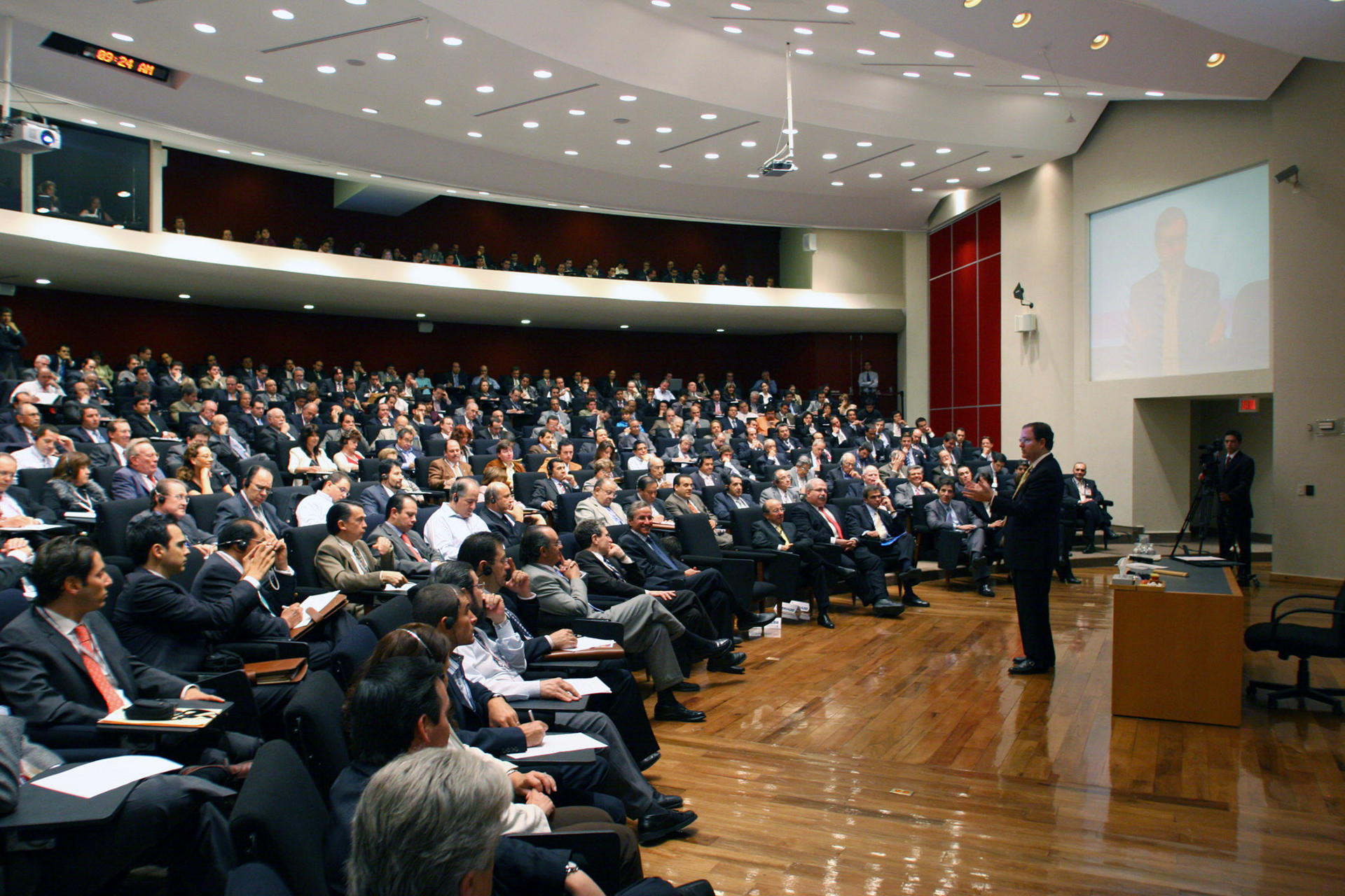 Se colocó en el sitio 16 entre las 90 mejores escuelas del mundo que ofrecen programas diseñados a la medida de las empresas.SOLO USO EDITORIAL /EFE