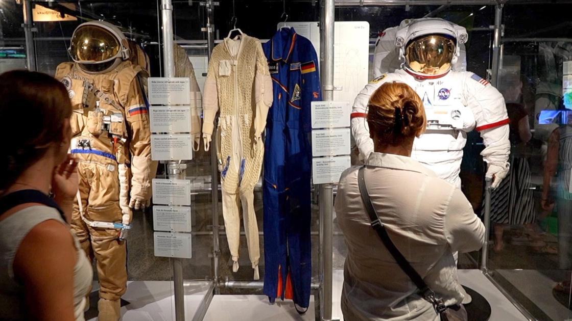 Imagen de la exposición ‘Up to Space. Misión espacial’ en el Museu de les Ciències de la Ciutat de les Arts i les Ciències de Valencia. EFE