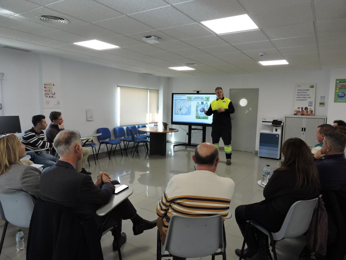 La Diputación de Badajoz, el Centro de Desarrollo Rural (CEDER) de La Siberia y la planta embotelladora de Nestlé Aquarel han renovado este jueves su acuerdo de colaboración para potenciar la conservación y promoción de la Reserva de la Biosfera La Siberia, en Extremadura, así como la investigación en el ahorro, el uso y la gestión eficiente del agua en estos espacios. EFE/Nestlé/IMAGEN CEDIDA/CRÉDITO OBLIGATORIO 
