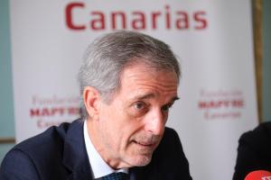 GRAFCAN481. LAS PALMAS DE GRAN CANARIA (ESPAÑA), 28/05/2025.- El director del centro de investigación Ageingnomics, Juan Fernández, han presentado este miércoles las conclusiones de la tercera entrega de su informe sobre la 'economía sénior' en las islas que publica con la Fundación Mapfre Canarias. EFE/Ángel Medina G.