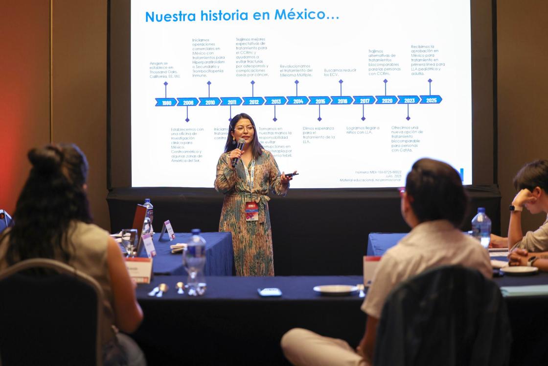 Presentación en la decimosegunda edición de la Cumbre de Excelencia Médica Amgen (CEMA) en Mérida (México). EFE/ Lorenzo Hernández