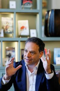 SEVILLA, 09/09/2025.- Más de 300 firmas se darán cita en Sevilla en la III edición de Auténtica Premium Food, una feria cuyo director, Manuel Bueno, asegura que es claro exponente de lo bien que se come en España, algo que es la envidia de quién visita el país para hacer turismo. EFE/ Jose Manuel Vidal