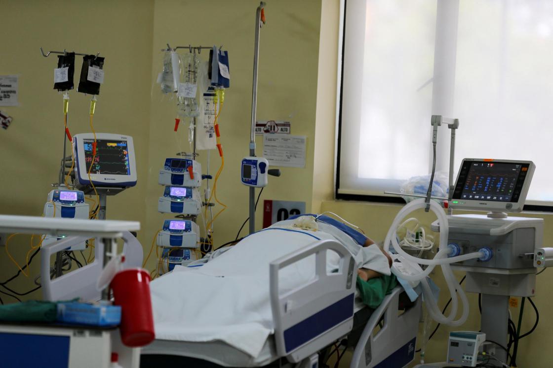 En México, se estima que hasta 10 millones de personas viven con alguna enfermedad rara, según datos de la Universidad Nacional Autónoma de México (UNAM), una brecha que evidencia los desafíos en detección temprana, atención especializada e investigación en el país. EFE/ Jóse Jácome/ARCHIVO