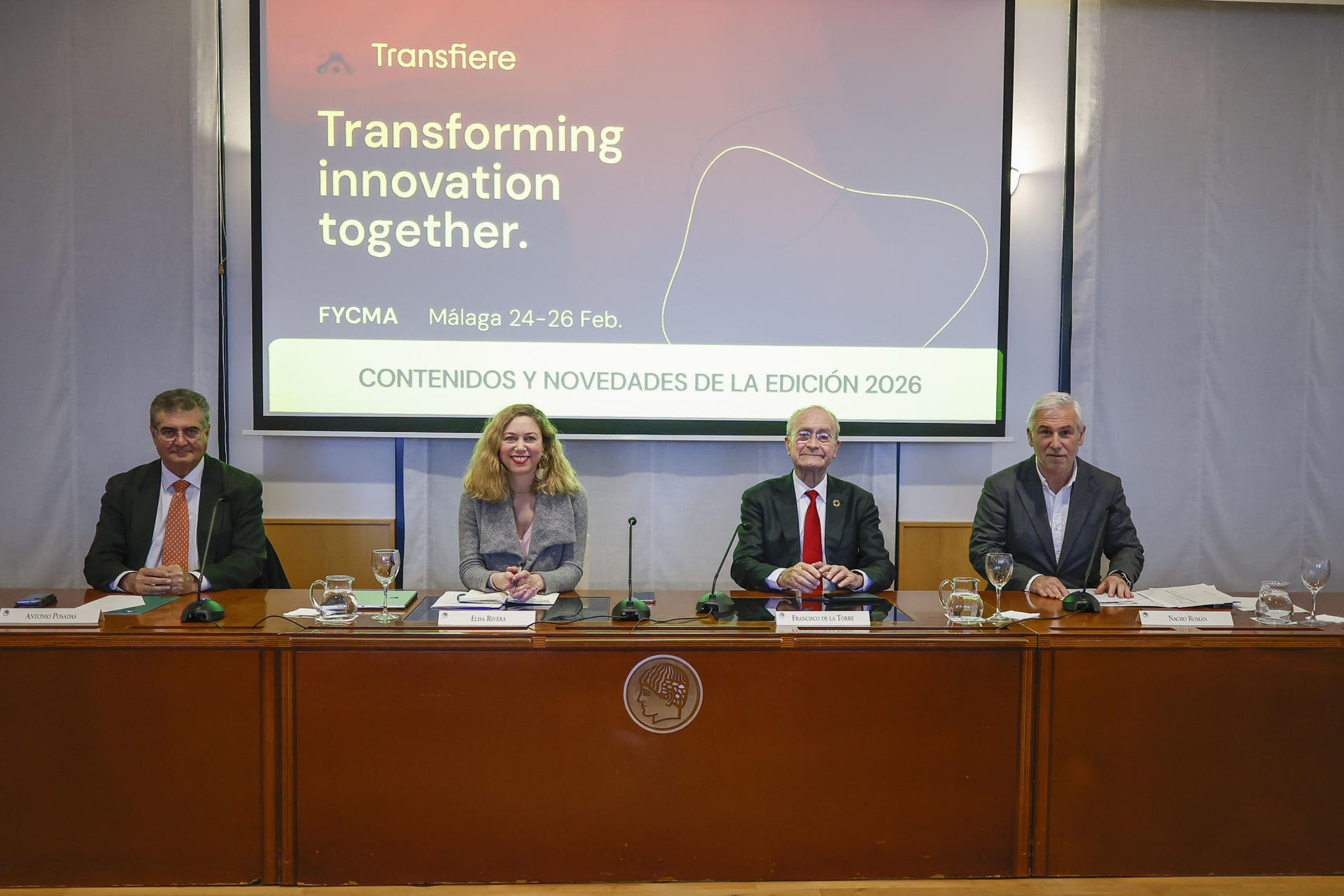 (De i a d) El secretario general de Investigación e Innovación de la Junta de Andalucía, Antonio Posadas; Elisa Rivera, directora de Planificación, Coordinación y Transferencia de Conocimiento del Ministerio de Ciencia, Innovación y Universidades; Francisco de la Torre, Alcalde de Málaga y Nacho Román, director general de FYCMA, durante la presentación de la feria "Transfiere 2026", en la Residencia de Estudiates, en Madrid este jueves. EFE/David Fernández